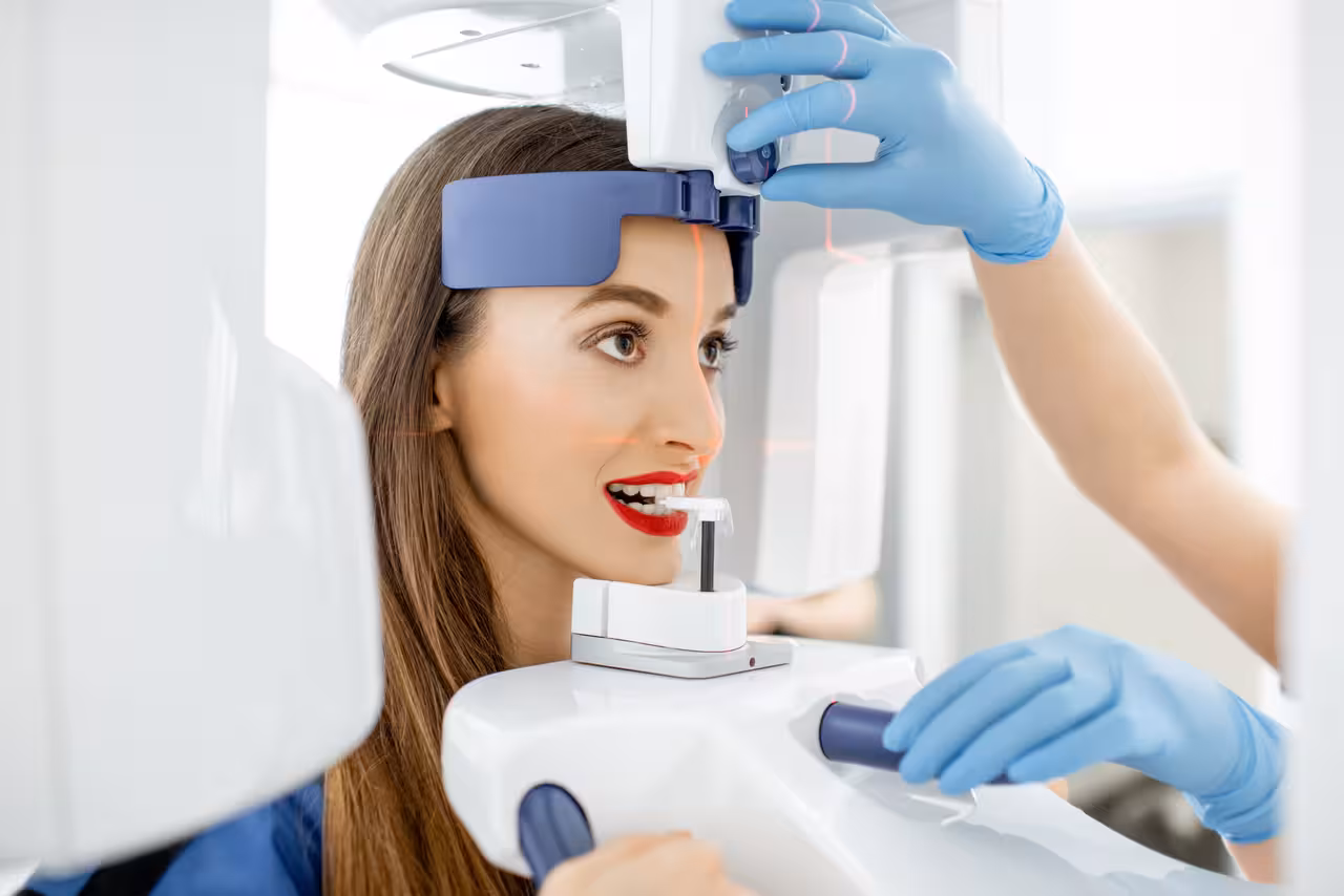 Inside Dr Reema Mantur Shree Sai Dental and Medical clinic — Mulund East, Mumbai